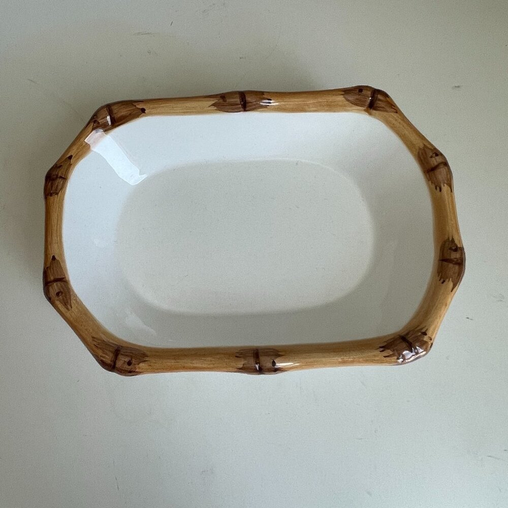 Vintage Hand-Painted Ceramic Soap Dish – Bamboo Look Rim